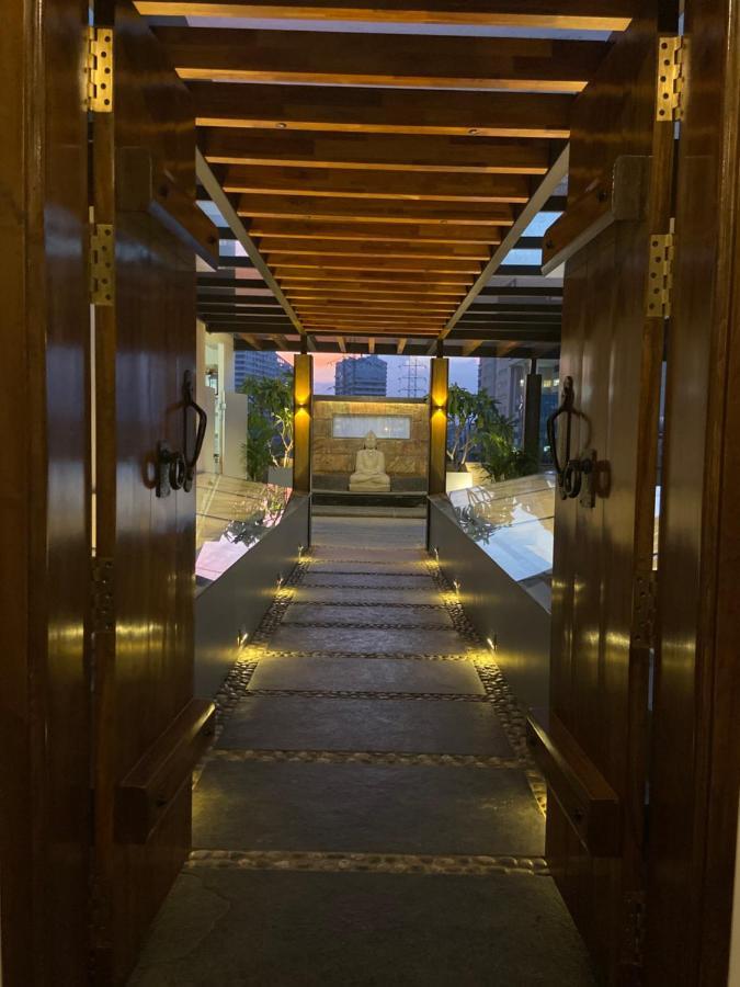 Aura Corporate Suites Бангалор Екстериор снимка